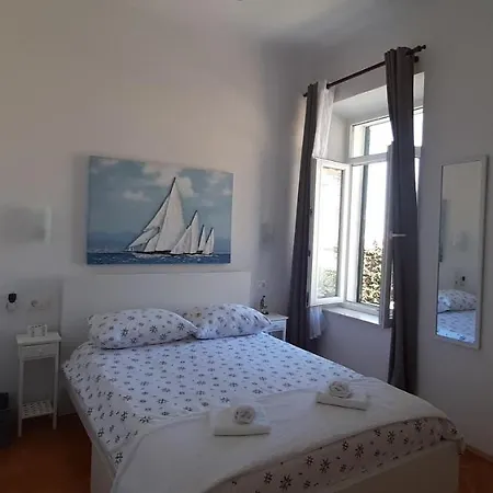 Studio Apartment NIKO II 5 min to center Ragusa Esterno foto